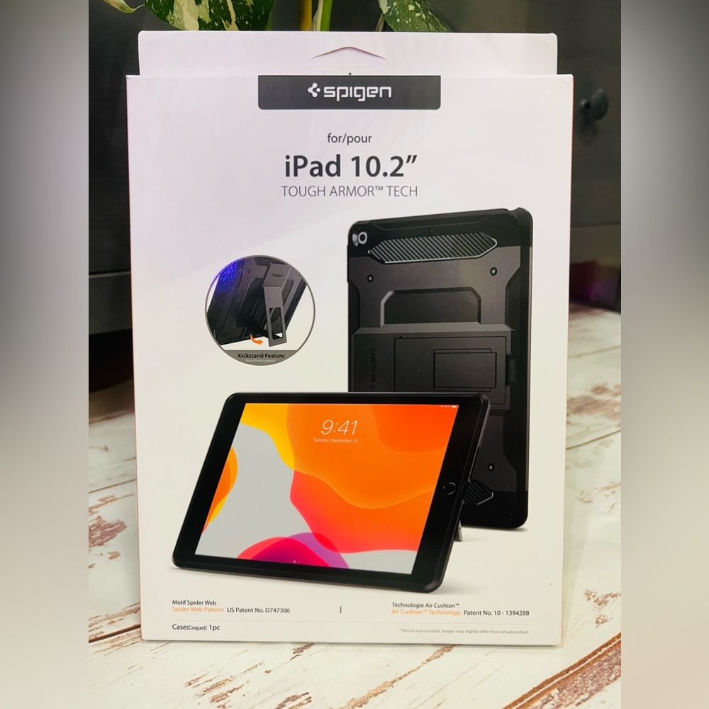 Spigen iPad 10.2” Case